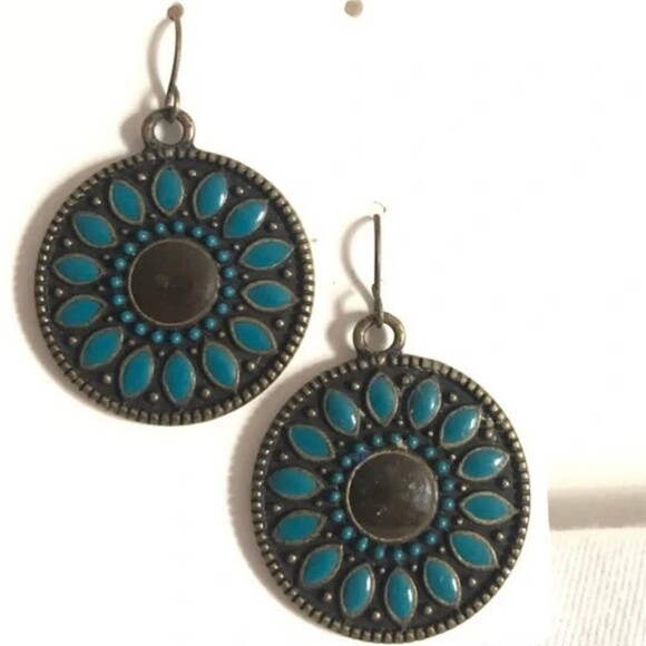 Jewelry - Antiqued Gold Tone Round Cabochon Dangle Earrings